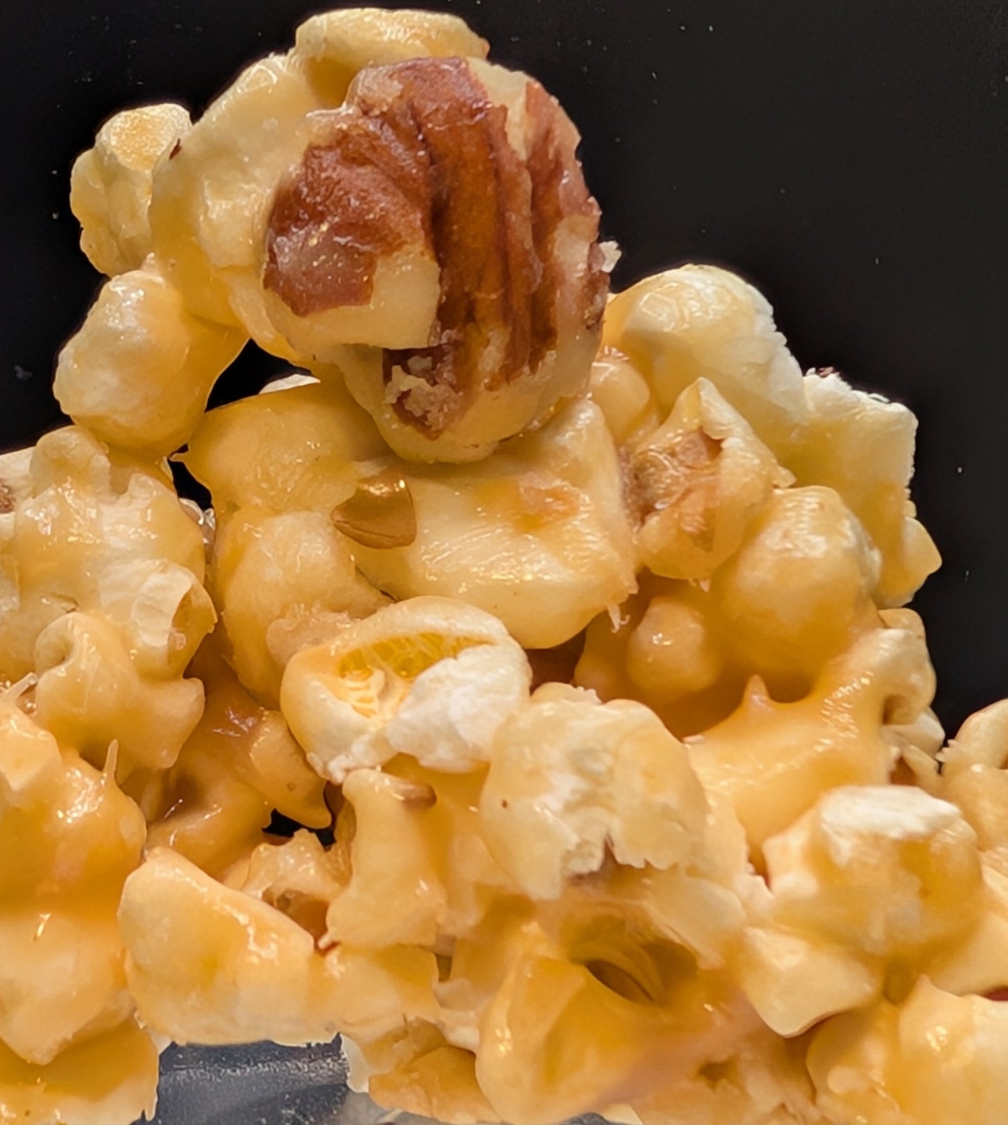 Caramel Popcorn with Mixed Nuts